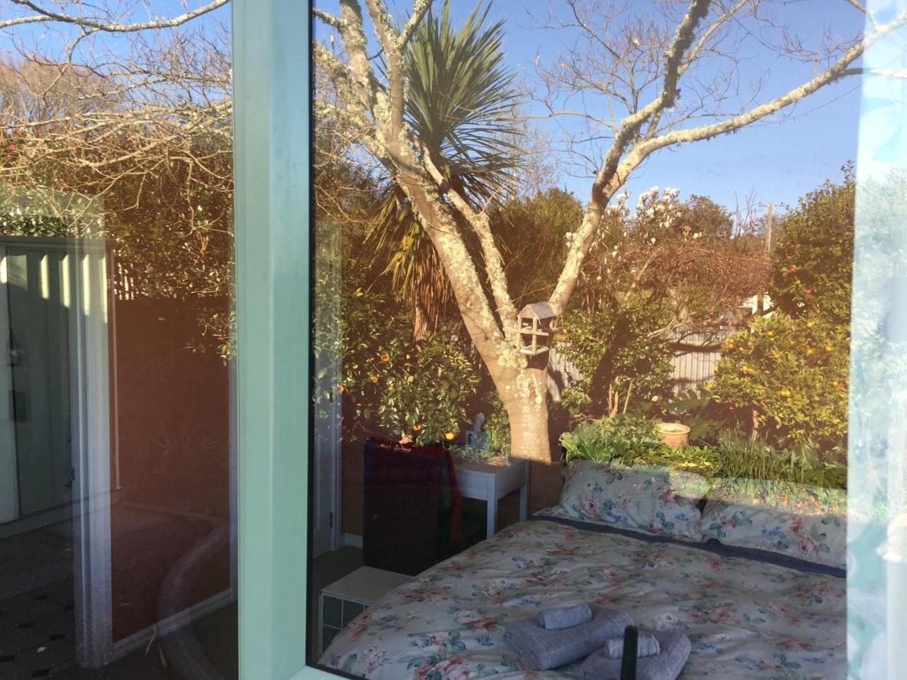 Cosy, Central Greytown Sleepout Екстер'єр фото