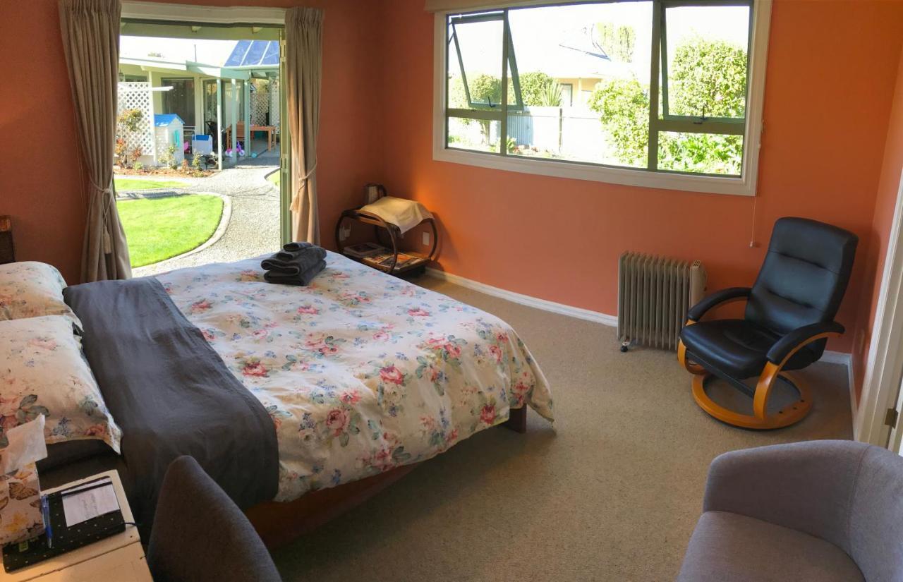 Cosy, Central Greytown Sleepout Екстер'єр фото